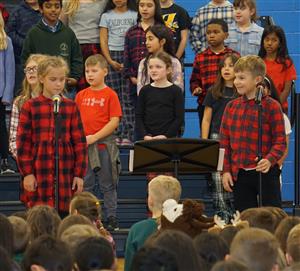 CES Holiday Concert 2024 15.jpg